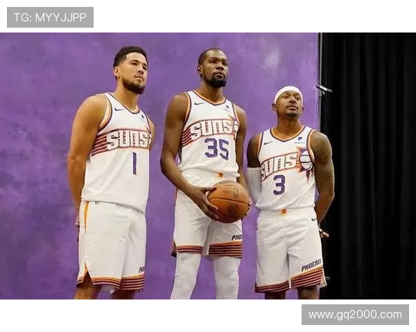 成都篮球队在城市联赛中的默契配合与战术执行全面解析 成都篮球队在城市联赛中的默契配合与战术执行全面解析