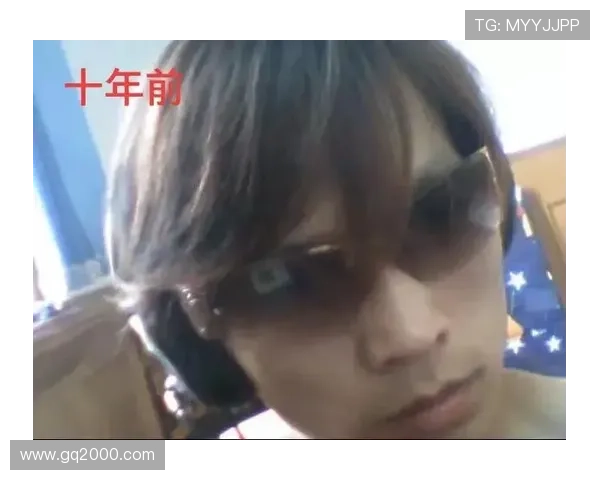 足球明星的悲伤瞬间与背后的故事揭示了他们不为人知的脆弱与坚强